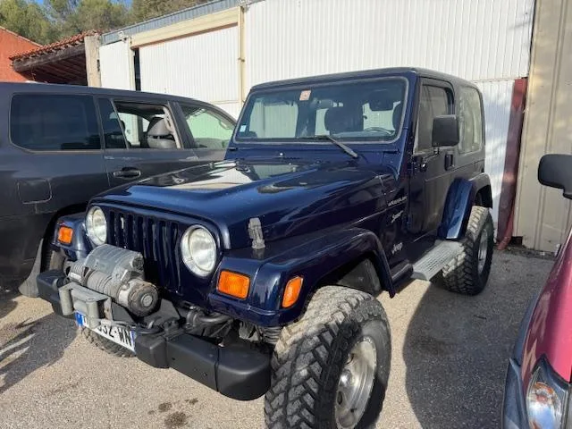 Jeep Wrangler TJ 2,5L Sport — Chibron Automobiles Services