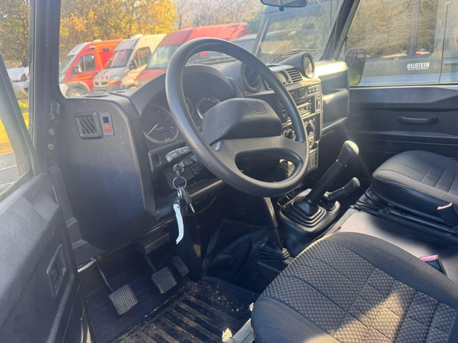 Land Rover Defender 110 TD4 — 4 — Chibron Automobiles Services