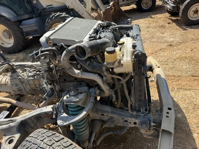 Pièces détachées Toyota VDJ200 Land Cruiser — 2 — Chibron Automobiles Services