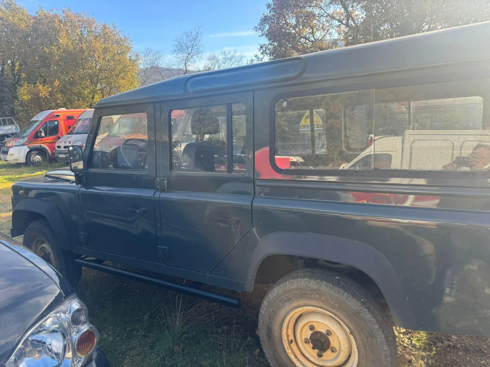 Land Rover Defender 110 TD4 — 3 — Chibron Automobiles Services
