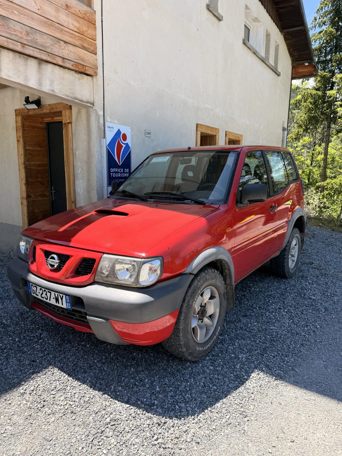 Nissan Terrano 2 2,7 TDI 125 ch — Chibron Automobiles Services
