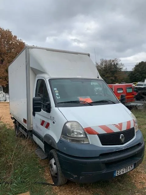 Renault Mascott - Hayon — Chibron Automobiles Services