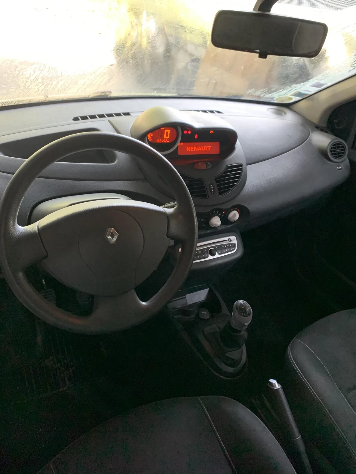Renault Twingo 2 1.5 dCi — 7 — Chibron Automobiles Services