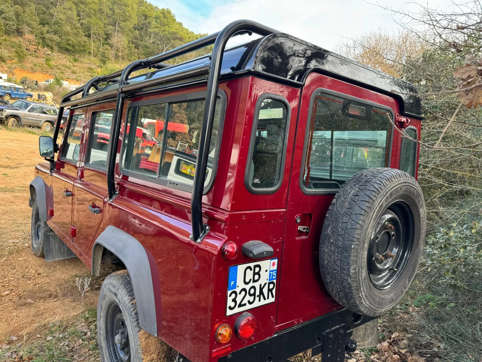 Land Rover Defender 110 TD4 (2014) — 3 — Chibron Automobiles Services