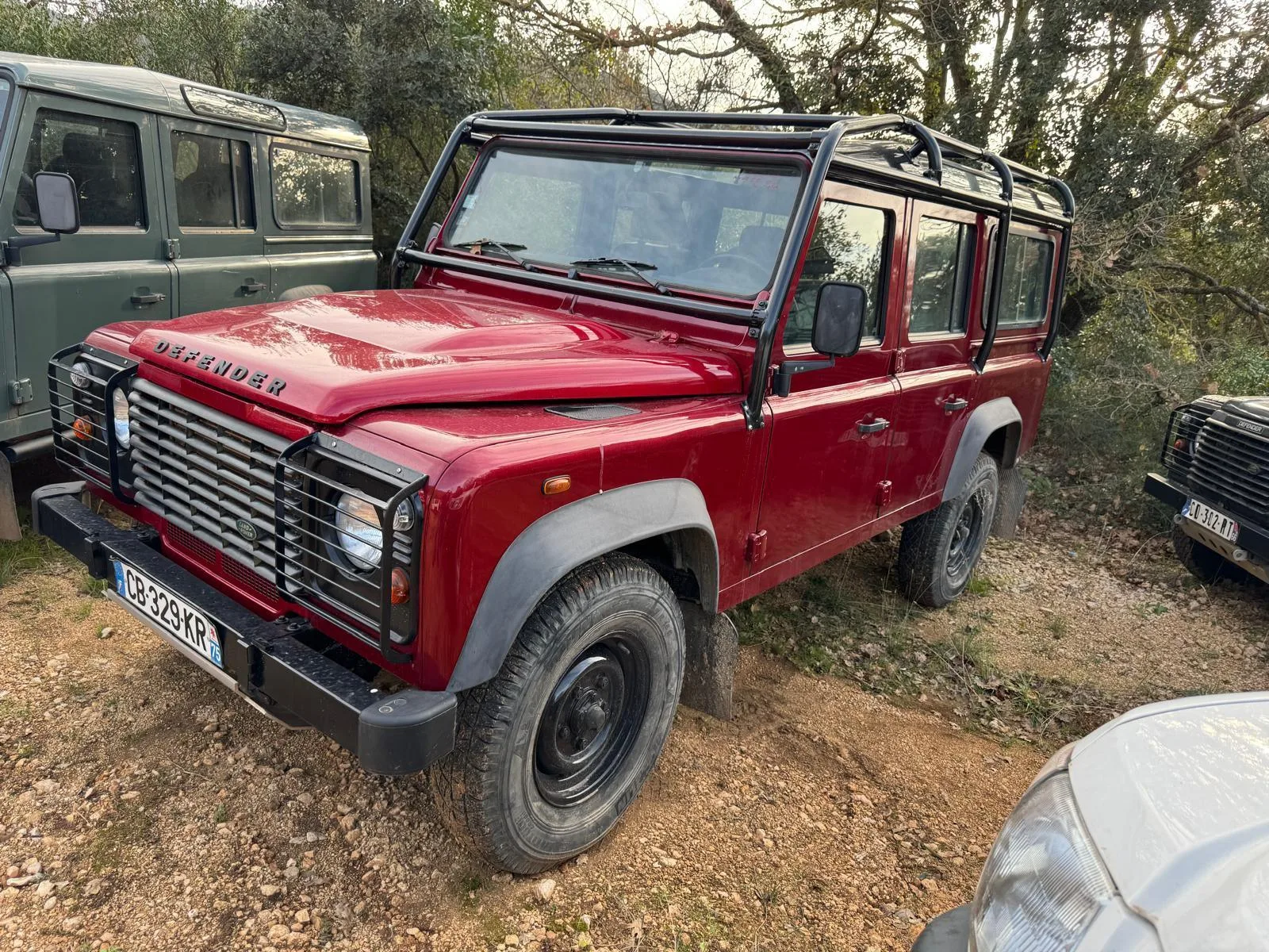 Land Rover Defender 110 TD4 (2014) — Chibron Automobiles Services