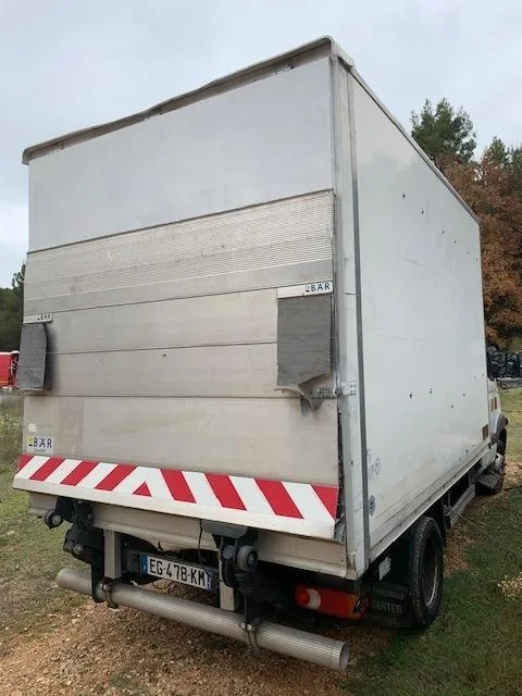Renault Mascott - Hayon — 4 — Chibron Automobiles Services