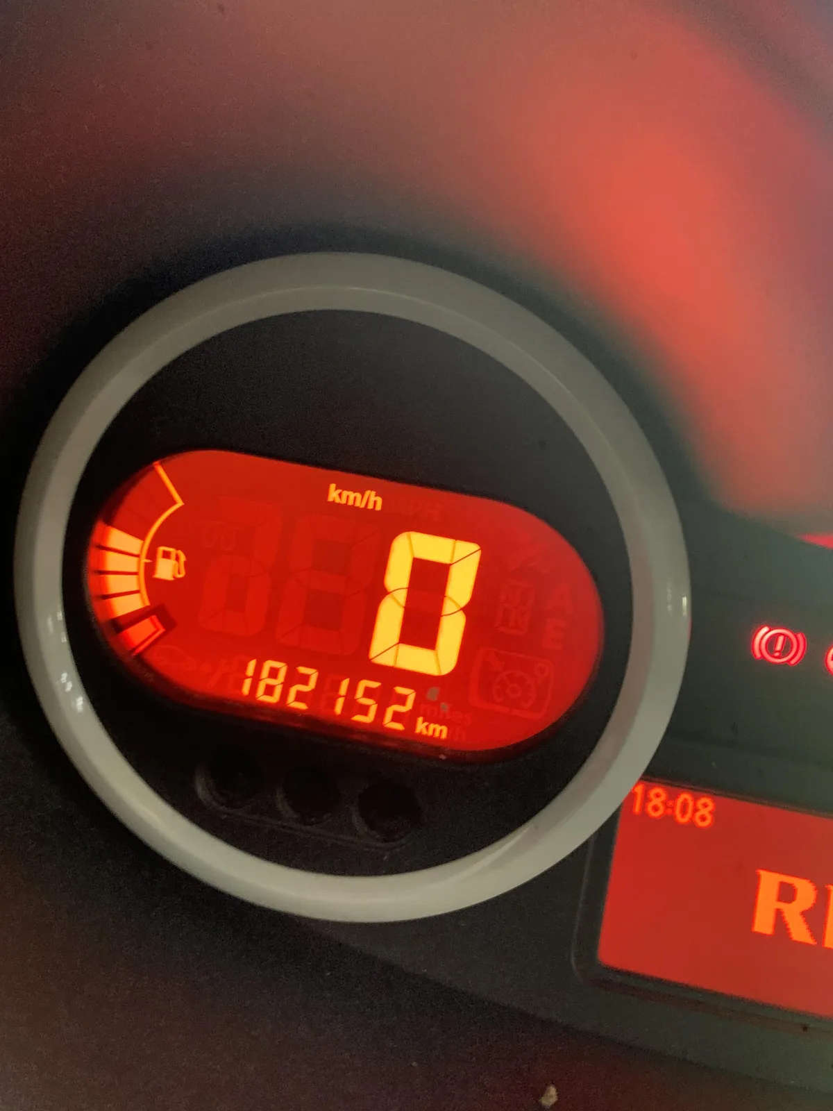 Renault Twingo 2 1.5 dCi — 10 — Chibron Automobiles Services