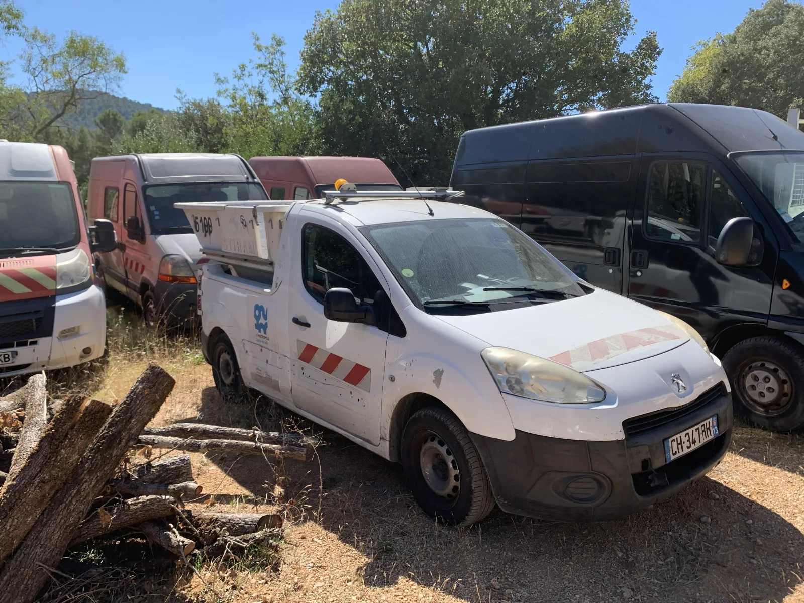 Peugeot Partner 1.6 HDi 90 ch benne — Chibron Automobiles Services